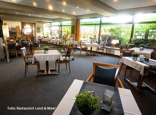 Krimidinner im maritimen Restaurant Land & Meer in Cuxhaven 