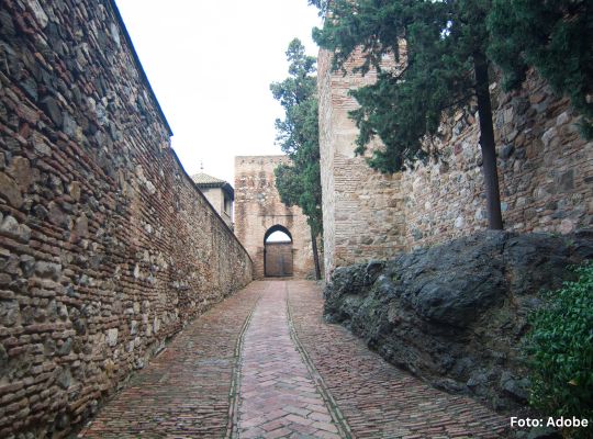 schöne altertümliche Stadtmauer in Steinheim an der Murr