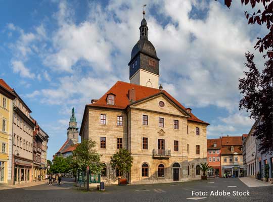 Malerischer Marktplatz am Standort Langen beim Krimidinner